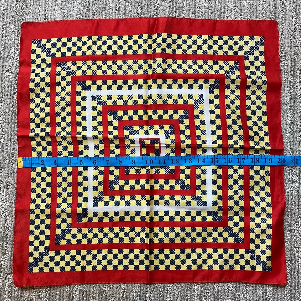 Vintage Ray Strauss square scarf, made in Italy - Picture 10 of 11